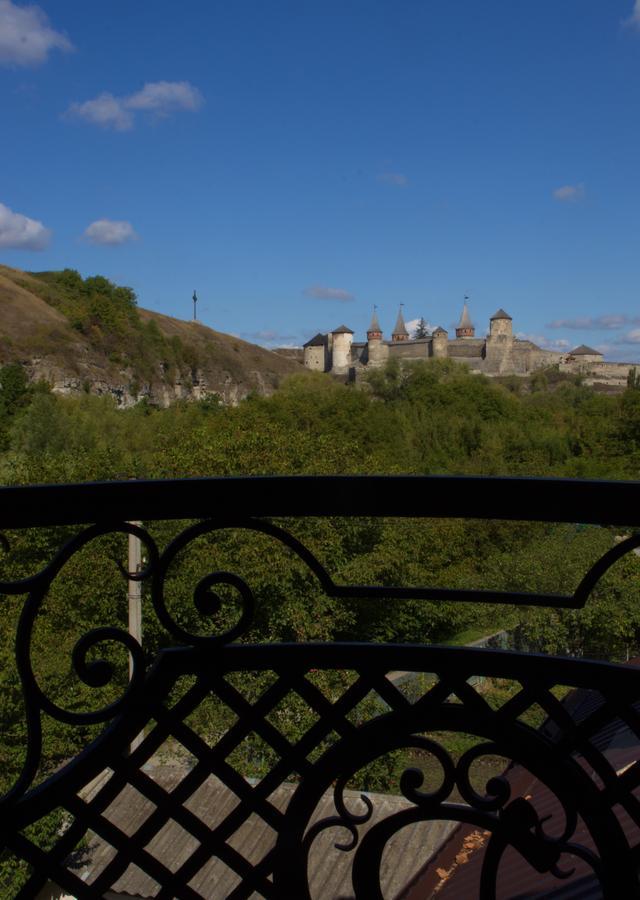 Smotrytska Vezha Hotel Kamianets-Podilskyi Exterior photo